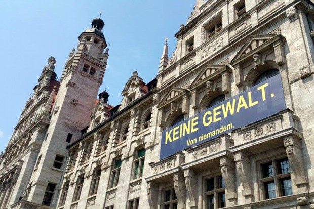 Ein guter Wunsch am 6. Juli 2015 am Leipziger Rathaus. Foto: Privat