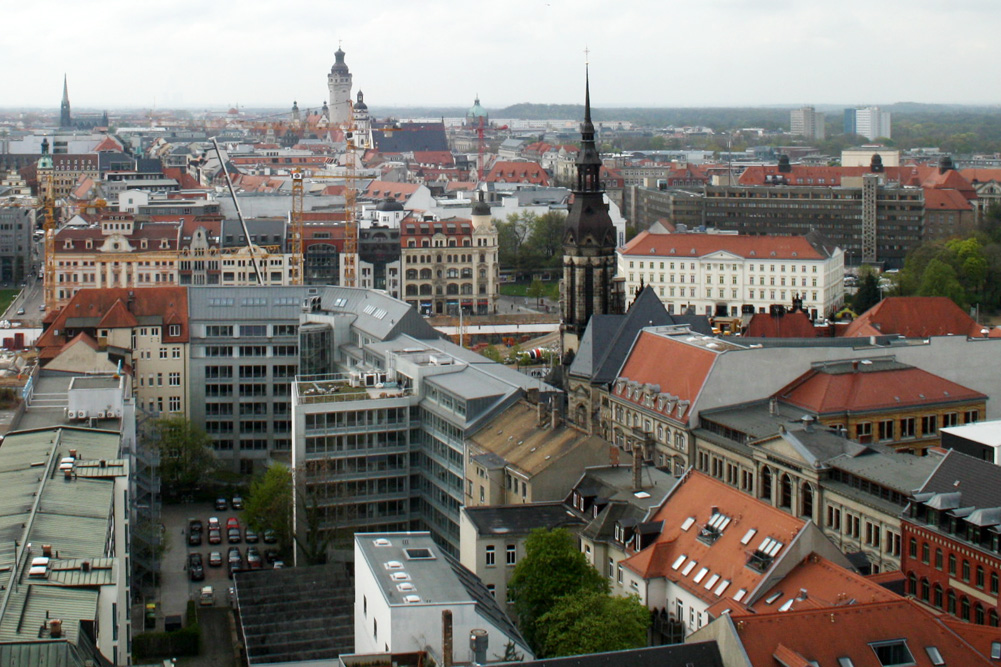 Noch ohne Höfe am Brühl: Blick über Leipzig im fernen Jahr 2011. Foto: Ralf Julke