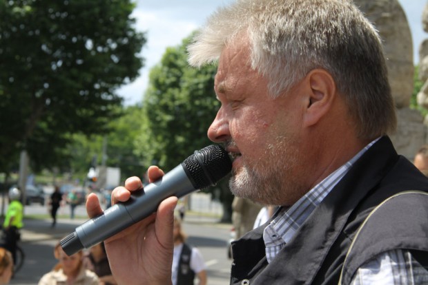 Es ein Skandal, dass das einzig übrig gebliebene Gymnasium in einem solch miserablen Zustand ist, prangert Uwe Preuss an. Foto: Matthias Weidemann 