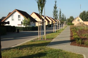 Nicht wirklich das Modell einer kompakten Stadt: Wohnpark Schönau. Foto: Ralf Julke