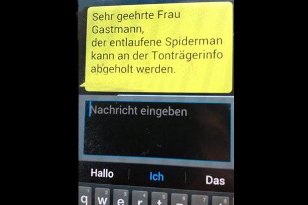 Die erlösende SMS. Foto: Ulrike Gastmann