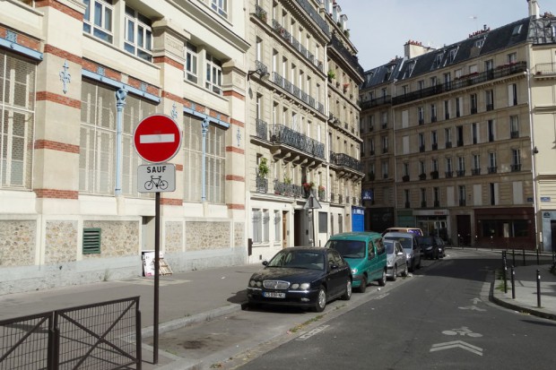 Morgendliche Straße in Montmarte. Noch ist nichts los. Foto: Patrick Kulow