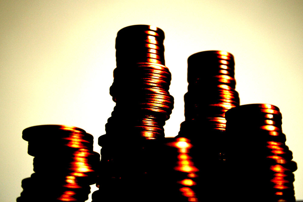 Die Steuermilliarden wachsen - doch wie viel davon landet in dunklen Kanälen? Foto: Ralf Julke