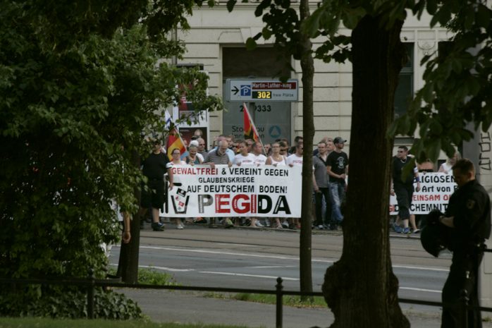 "Ohne Dresden wärt ihr nur vier Mann" schallte es dem Zug auf dem Rückweg entgegen Foto: Sebastian Beyer