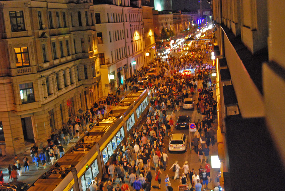 Neulich, nach dem Konzert der Toten Hosen - vorübergehend ging nichts mehr in der Jahnallee. Foto: L-IZ.de