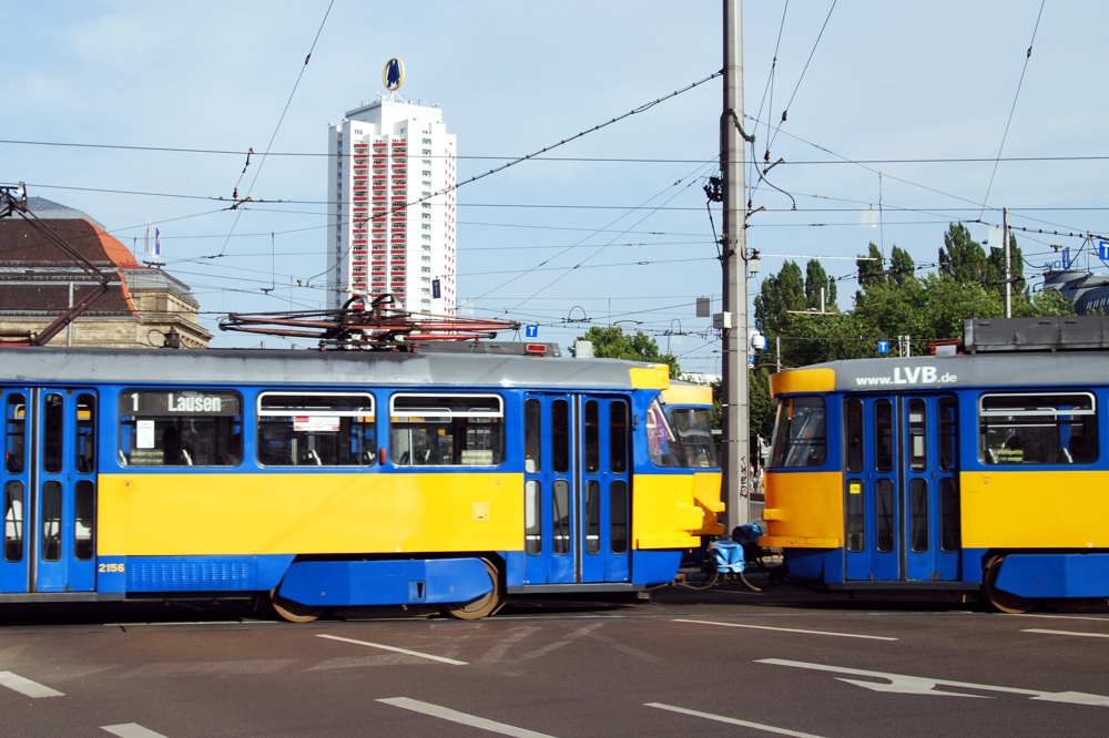 Im Rahmen der Fahrpreiserhöhung am 1. August Ziel von autonomen Attacken auf Auomaten. Die LVB. Foto: L-IZde