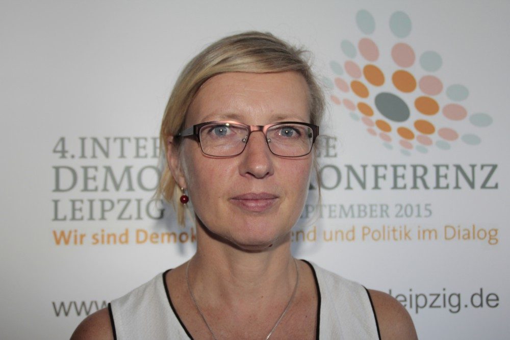 Mitorganisatorin Berit Lahm freut sich auf anregende Diskussionen mit 400 Jugendlichen und Politikern. Foto: Martin Schöler