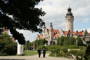 Nicht immer nur eitel in Sonnenschein gebadet: das Neue Rathaus zu Leipzig. Foto: Ralf Julke