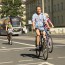 Radfahrer auf der Georg-Schumann-Straße. Foto: Ralf Julke