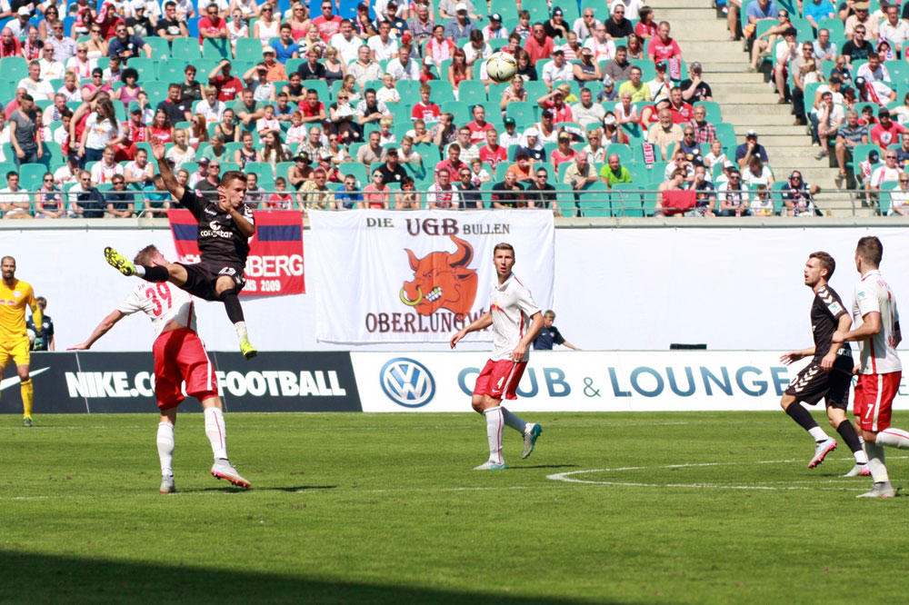 Auch bei St. Pauli bekommt man Flügel. Foto: Alexander Böhm