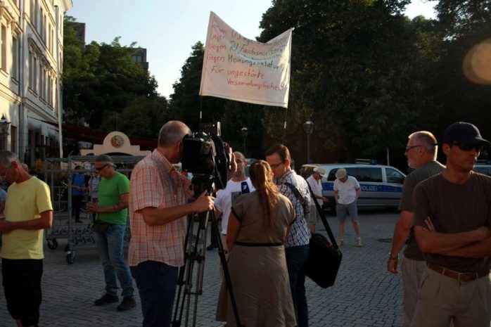 Freie Berichterstattung ala Pegida in Leipzig. Foto: L-IZ.de