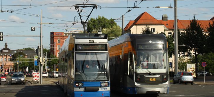 LVB-Straßenbahnen am Augustusplatz. Foto: Ralf Julke