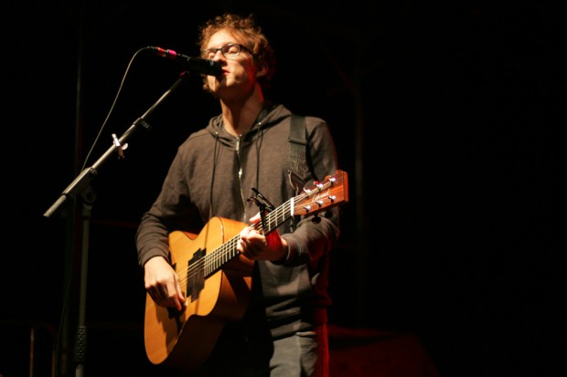 Solo spielte Spaceman Spiff unter anderem seinen ersten Song "Gedankenstricke" Foto: Sebastian Beyer