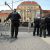 18:15 Uhr: Das polizeiliche Empfangskommitee für Legida. Zugang zum Platz. Foto: L-IZ.de
