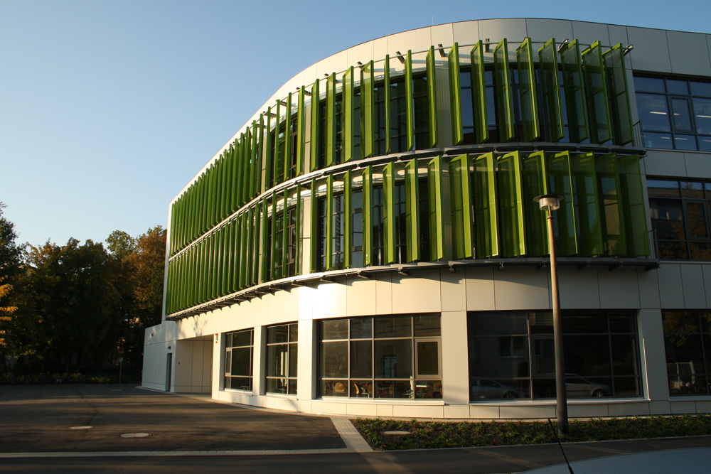 2013 fertig geworden: die neue Erich-Kästner-Schule. Foto: Ralf Julke