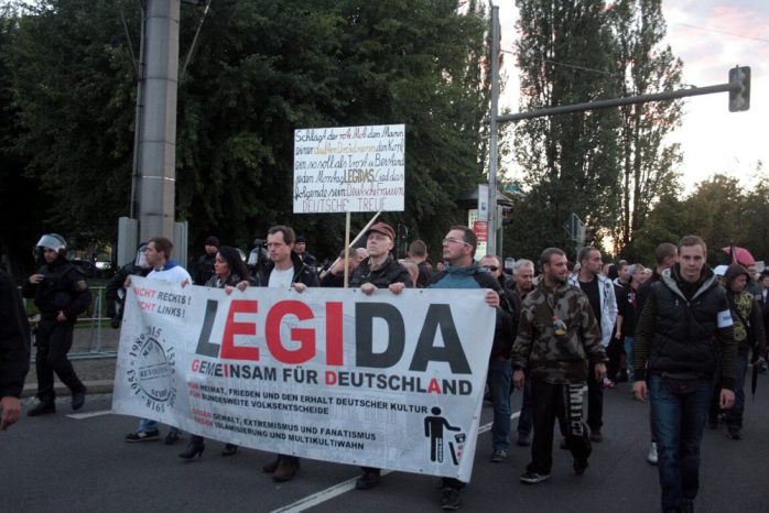 Legida Front beim Rundmarsch. Foto: L-IZ.de