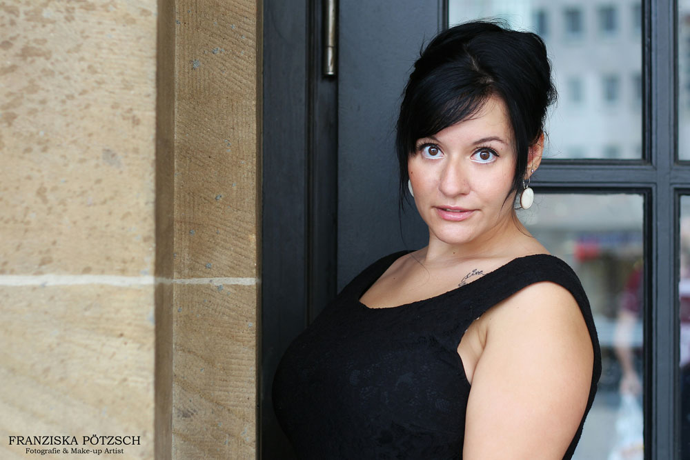 Altenpflegerin und Mitmacherin bei Martin Neuhofs Projekt "ZEIG DICH!" Linda Sadoudi. Foto: Franziska Pötzsch