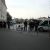 17:55 Uhr Die Polizeisperre am Richard -Wagner-Platz steht mal wieder. Foto: L-IZ.de