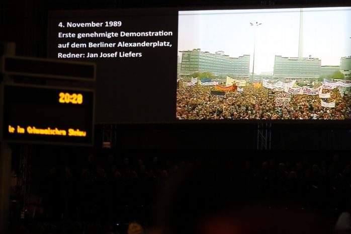 Die erste genehmigte Demo vom 4. November in Berlin. Foto: L-IZ.de