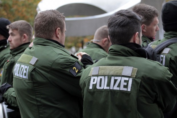 Heute wieder an zwei Schwerpunkten gefordert: Die Polizei beim Einsatz. Foto: L-IZ.de