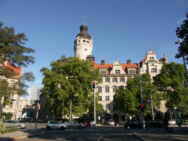 Keine Burg ohne Turm: der Turm des Neuen Rathauses. Foto: Karsten Pietsch