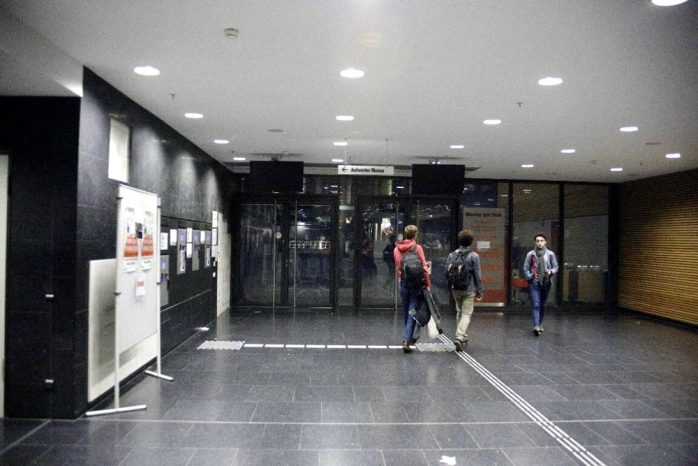 17:45 Uhr: Einige Studenten müssen heute wg. Legida hungrig nach Hause gehen. Foto: L-IZ.de