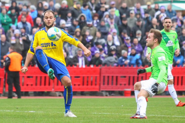 Feine Ballbehandlung von David Reich. Foto: Jan Kaefer