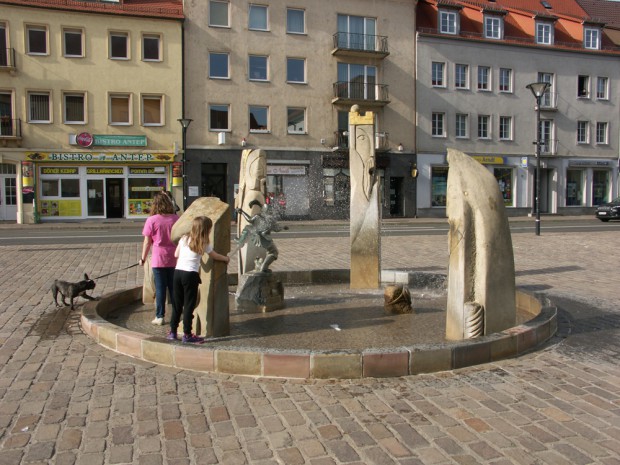 Der Heinzelmännchenbrunnen auf dem Markt. Foto: Karsten Pietsch