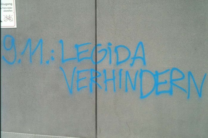 An der Uni stehts geschrieben. Legida verhindern am 9. November 2015. Foto: L-IZ.de