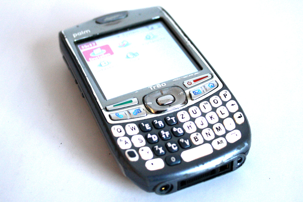 Auch Smartphonenutzer dürfen jetzt in ein inkompetentes Verwertungssystem einzahlen. Foto: Ralf Julke