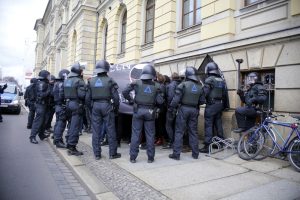 Der Polizeikessel bleibt für die meisten Betroffenen ohne strafrechtliche Folgen. Foto: Alexander Böhm