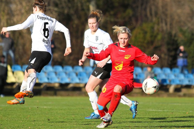 Michelle Förster (#10, FFV) hatte diesmal offensive Aufgaben zu erfüllen. Foto: Jan Kaefer