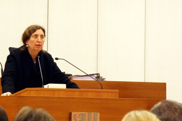 Baudezernentin Dorothee Dubrau führte ins Thema Leuschner-Platz ein. Foto: L-IZ.de