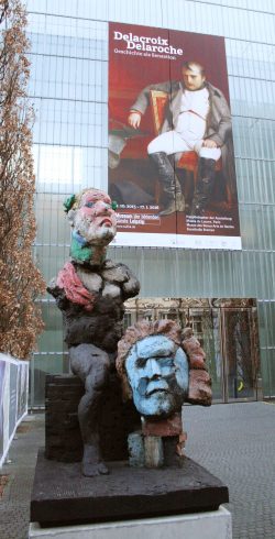 Drei schlecht Gelaunte: Beethoven (rechts unten), sein Genius (links) und Napoleon (oben). Foto: Ralf Julke