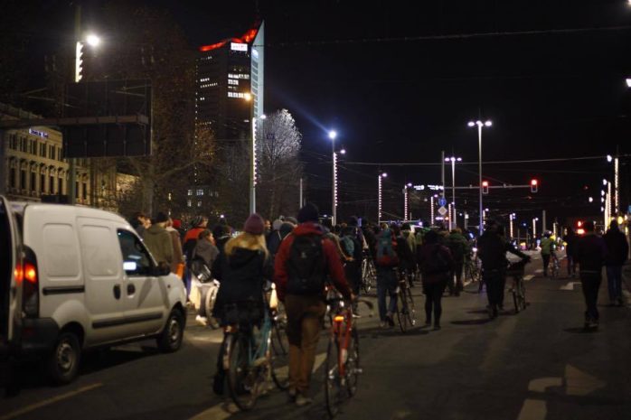 Eine Demonstration führte von der Karl-Heine-Straße in die City. Marcus Fischer