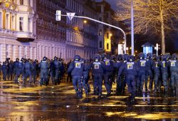 Die Polizei stürmte einen Hotspot: Die Kurt-Eisner-Straße