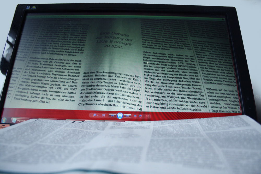 Zwei Drittel der sächsischen Internetnutzer lesen online auch weiter Zeitung. Foto: Ralf Julke