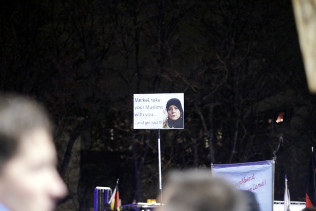 Merkel und die Muslime. Ein Laienstück. Foto: L-IZ.de