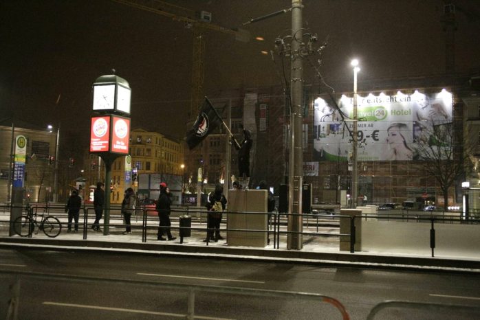 20:20 Uhr: Nolegida - Empfang am Goerdelerring. Foto: L-IZ.de