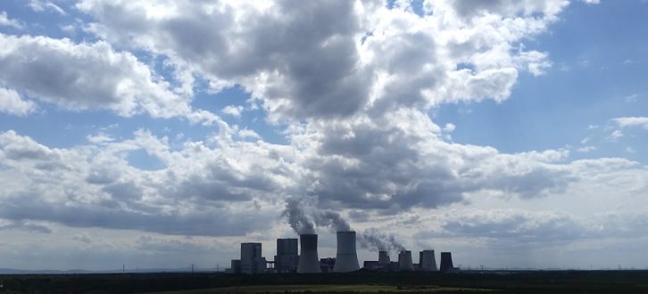 Aus AfD-Sicht könnte da auch ein Kernkraftwerk rumstehen. Foto: Marko Hofmann