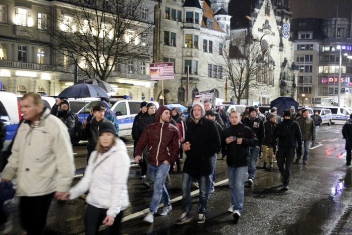 Am 11. Januar füllte sich der Parkplatz vor dem Naturkundemuseum mit Legida-Anhängern. Foto: L-IZ.de