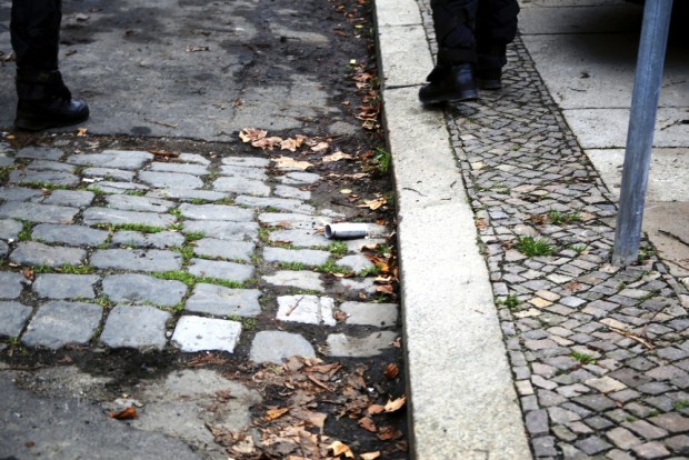 Gaskartuschen überall - auch bereits abgelaufene waren darunter. Foto: Alexander Böhm