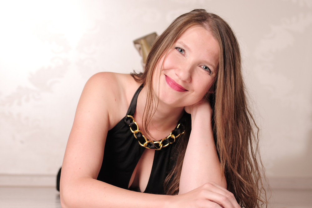 Moderatorin, Dozentin, Anlassrednerin und Musikerin Jana Hoffmann. Foto: Hoffmann PR