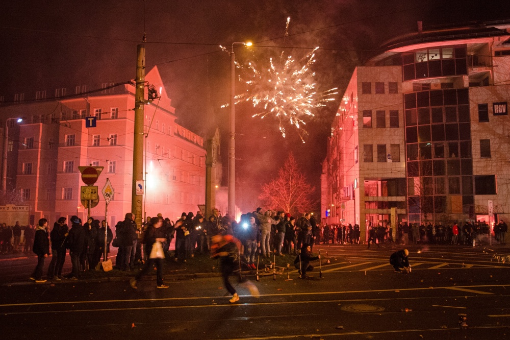 Silvester am Kreuz - Krach ohne Krawall. Foto: Tim Wanger