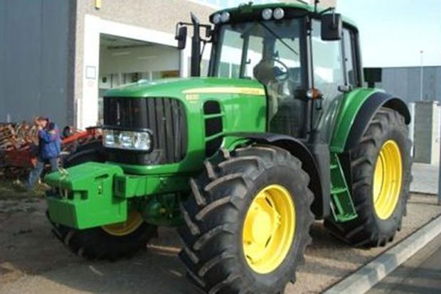 John Deere Traktor Typ 6930. Quelle: PD Leipzig