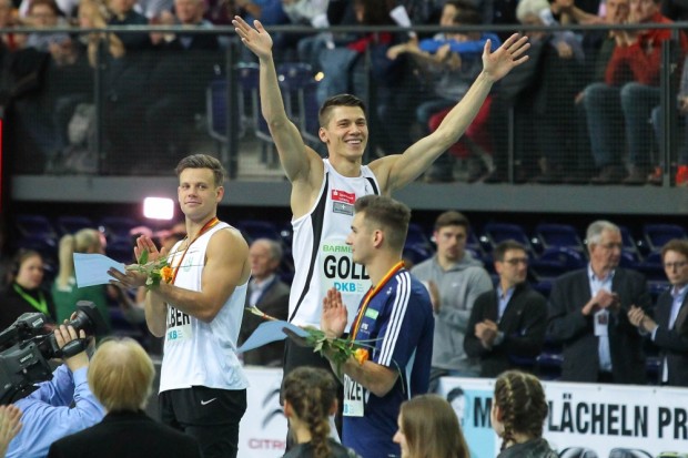 Vierter Hallen-Titel in Serie: Erik Balnuweit bejubelt Gold, während sich Alexander John (li.) über Silder und eine neue persönliche Bestzeit freuen konnte. Foto: Jan Kaefer