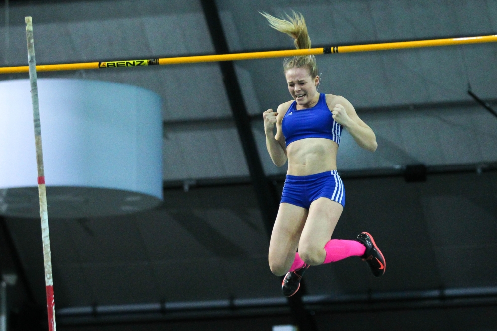 Glücks-Fall: Maria Mahlo (MoGoNo) hat 3,80 Meter lang Zeit, um ihren Erfolg zu genießen. Foto: Jan Kaefer
