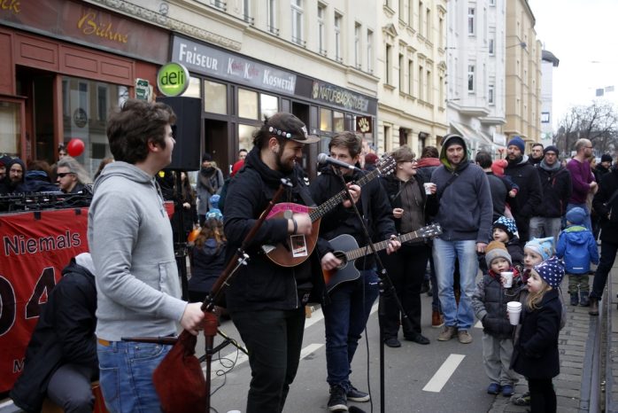 Dudelsack und Kinderpunsch. Foto: Alexander Böhm