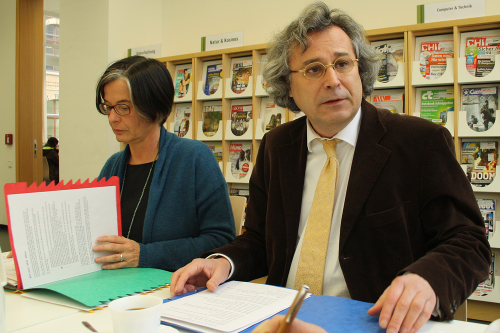 Susanne Metz und Michael Faber bei der Vorstellung der neuen Zahlen zur Stadtbibliothek. Foto: Ralf Julke