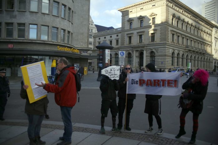 Protest gegen die Aktion von OfD-Heidi. Foto: Alexander Böhm